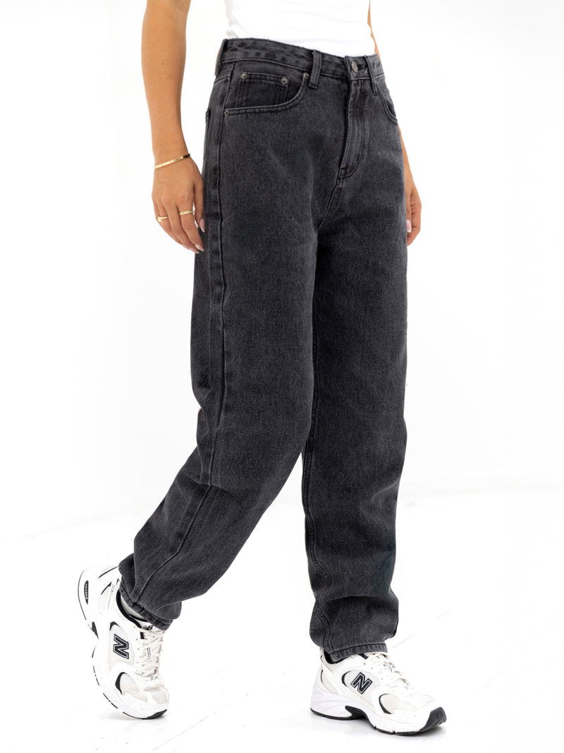 Blakely Mom Jeans - Washed Black