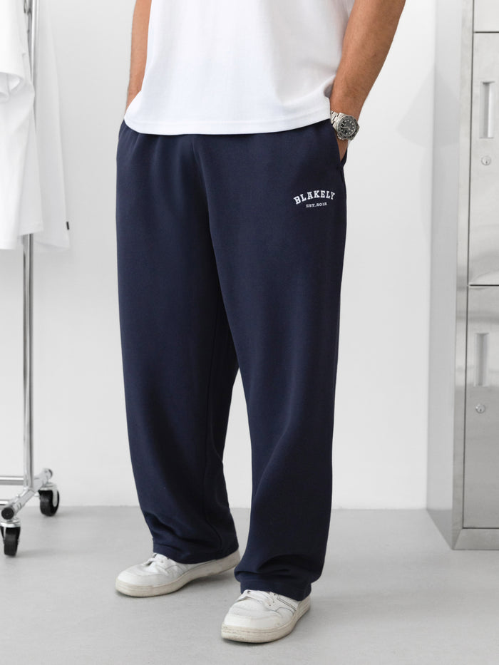 Heritage Relaxed Sweatpants - True Navy