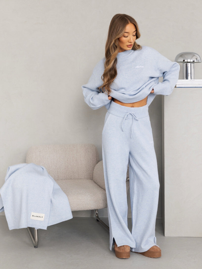 Oversized Knitted Sweater - Baby Blue