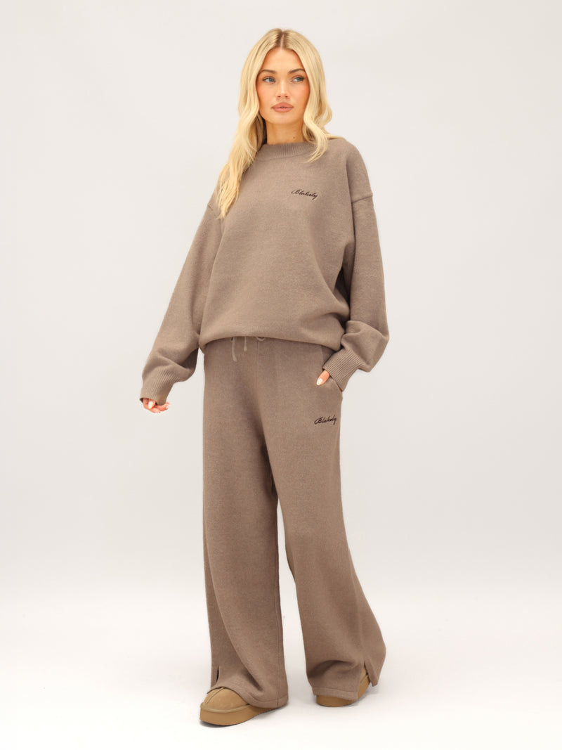 Oversized Knitted Sweater - Soft Brown
