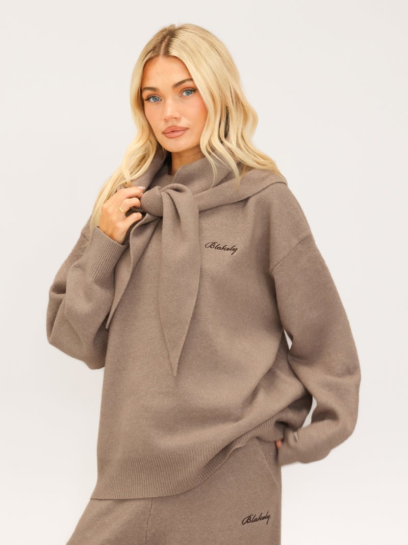 Oversized Knitted Sweater - Soft Brown