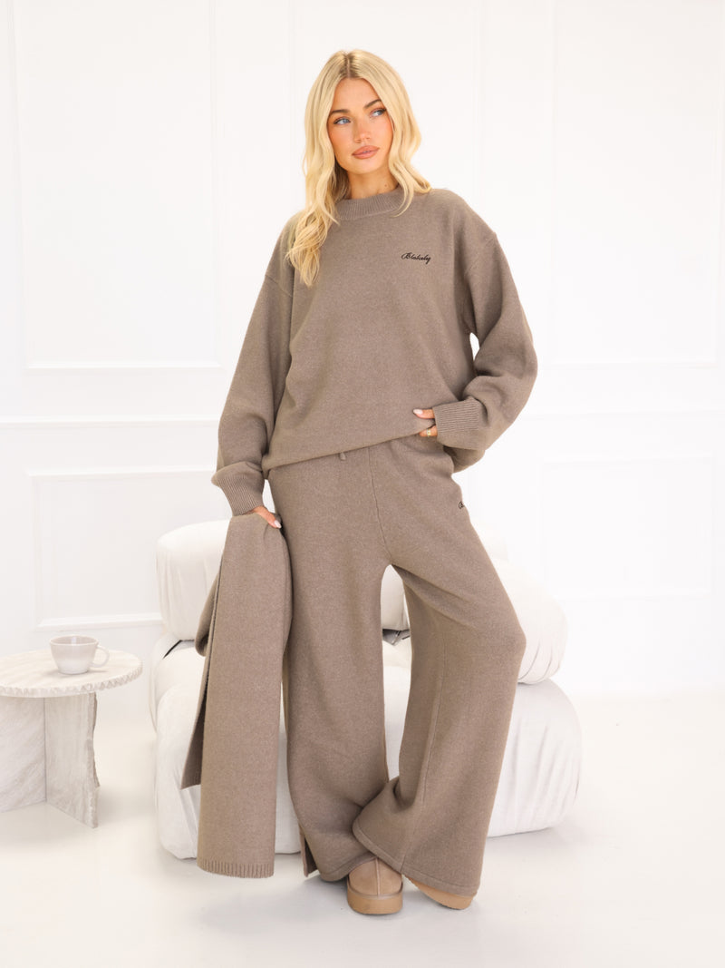 Oversized Knitted Sweater - Soft Brown