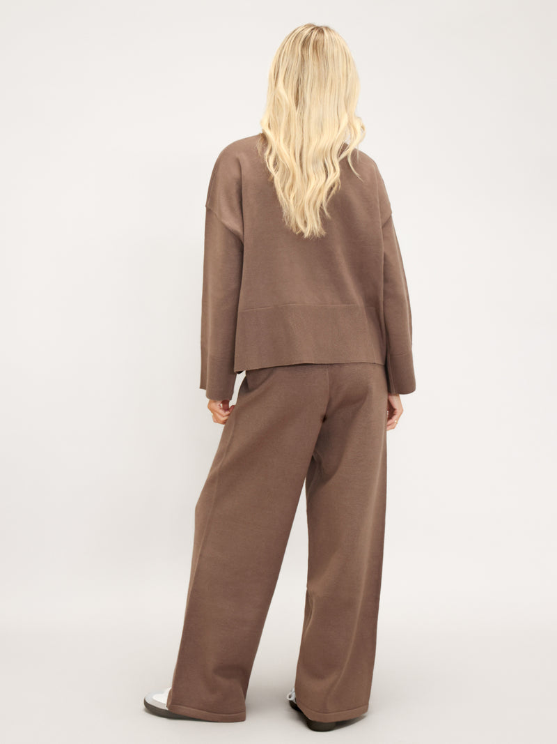 Layla Oversized Knitted Sweater - Rich Taupe